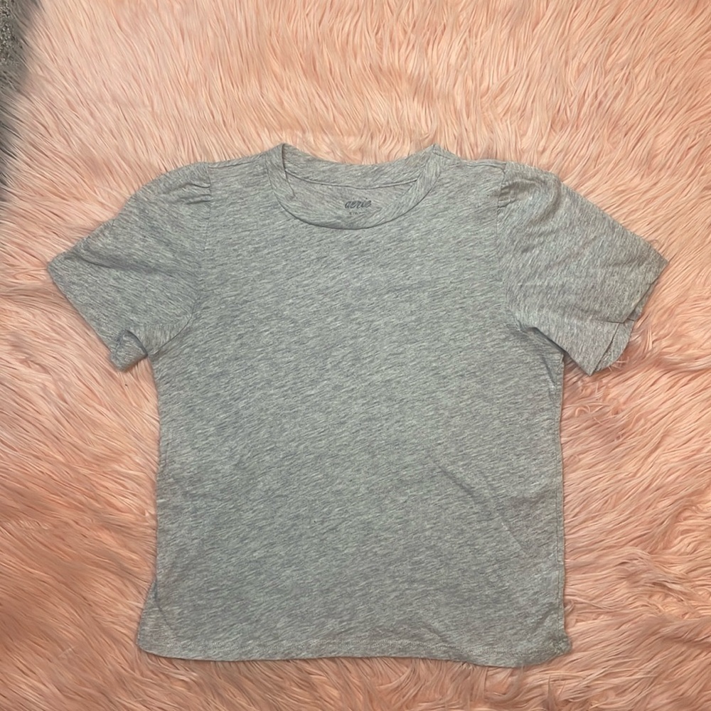 Aerie Gray Tee Shirt Size Small‎